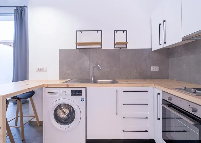 Alley 7, Old Town Rhodes City