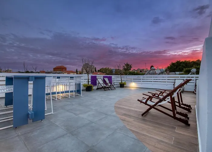 Alley 7, Old Town Konukevi 4*