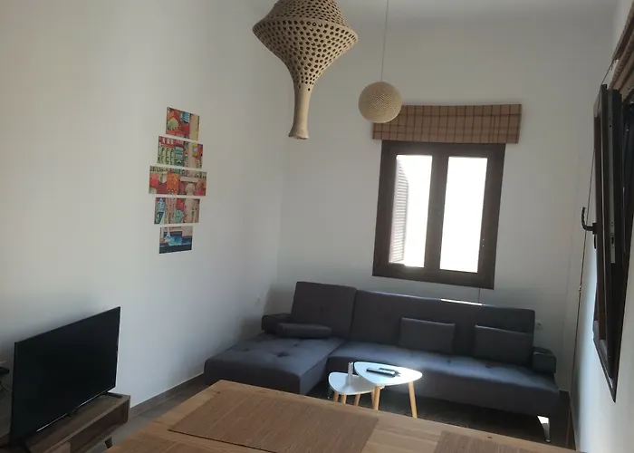 Konukevi Alley 7, Old Town 4*