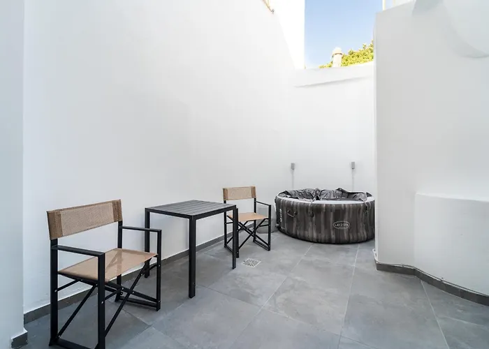 بيت ضيافة Alley 7, Old Town Rhodes City